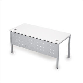 Офисная мебель Avance Стол прямолинейный с экраном металлическим (сечение 40х40) 6МК.009 Белый/Алюминий матовый 1400х700х750