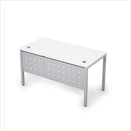 Офисная мебель Avance Стол прямолинейный с экраном металлическим (сечение 40х40) 6МК.004 Белый/Алюминий матовый 1600х700х750